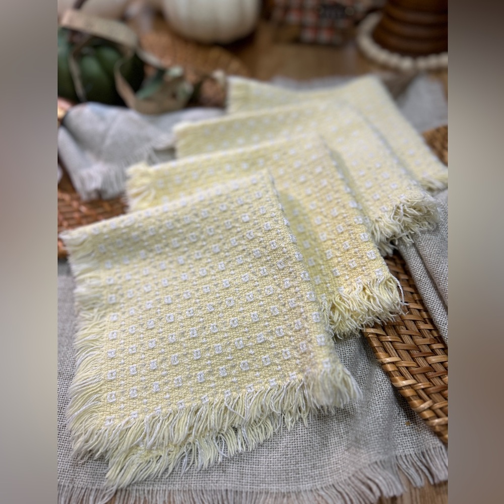 Vintage napkins in butter yellow set of 4